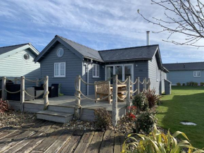 Blue Moon at The Bay Filey, sleeps 4-5, 2 dogs welcome